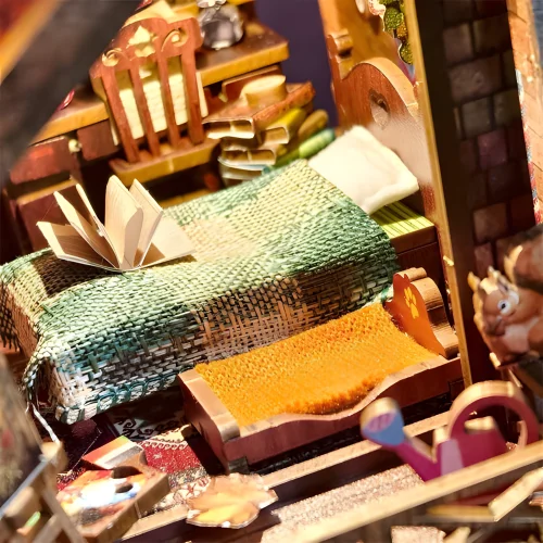 Twilight Cottage DIY Book Nook Kit|Rofuntime- Displaying the bedroom scene