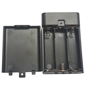 Internal view of a 3AA USB battery box for DIY crafts showing 4.5V polarity.