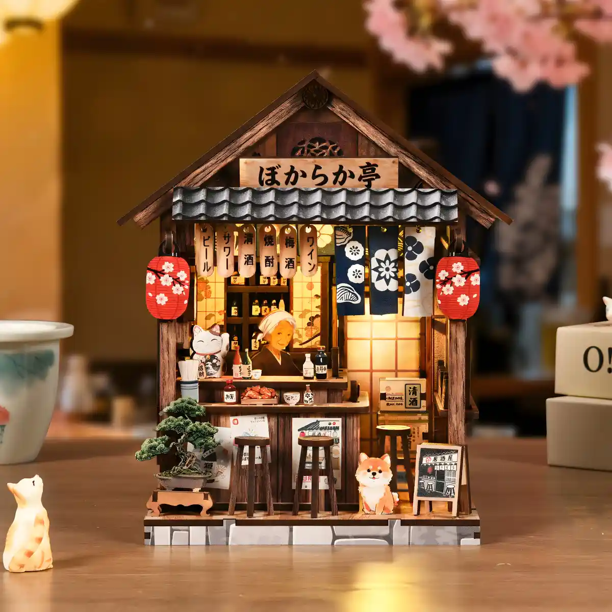 Japanese Izakaya Book Nook miniature scene with cat figure and O!H magazine