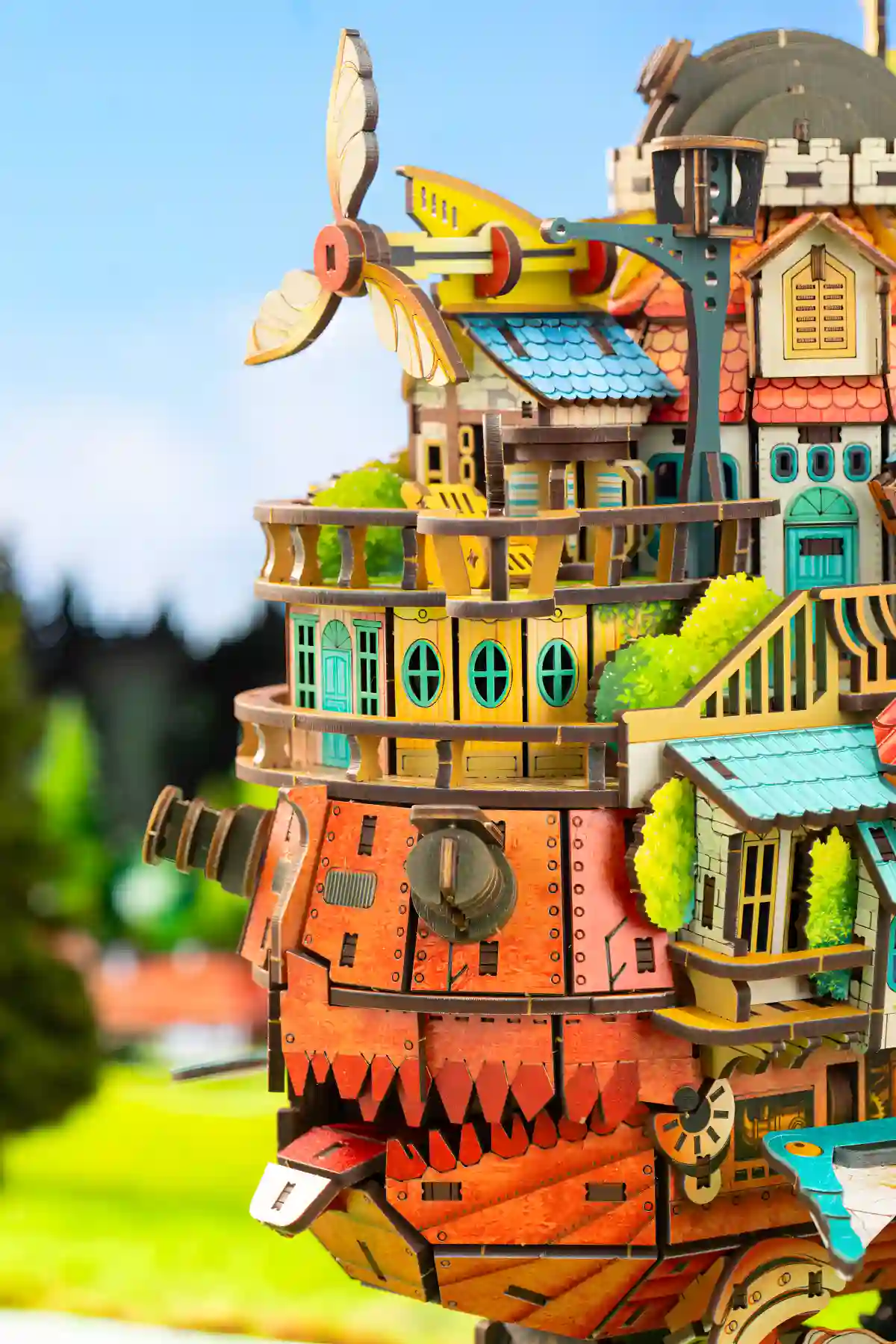 Front close-up of Traveling Castle 3D Wooden Puzzle featuring animated mouth and cannons